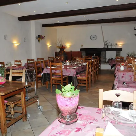 Hotel Grand Du Cours 3*