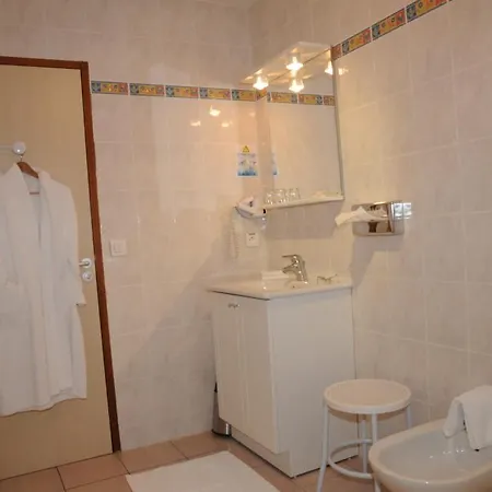 Grand Du Cours Hotel 3*