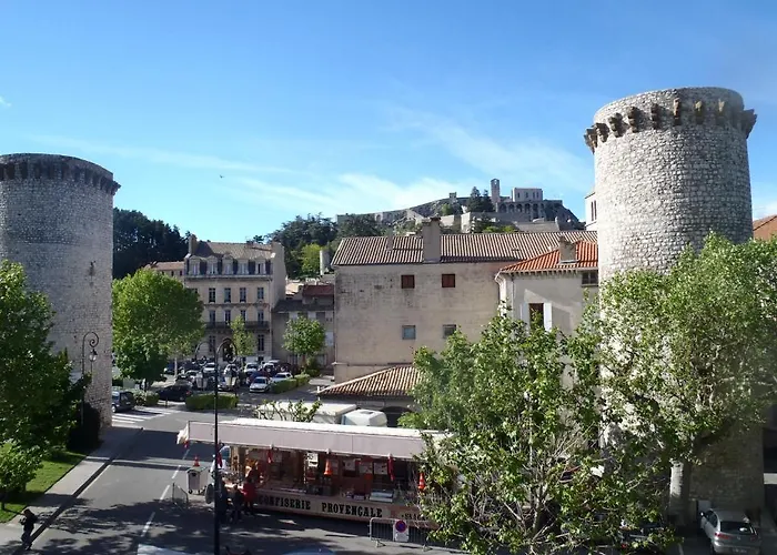 Hotell Grand Du Cours 3*